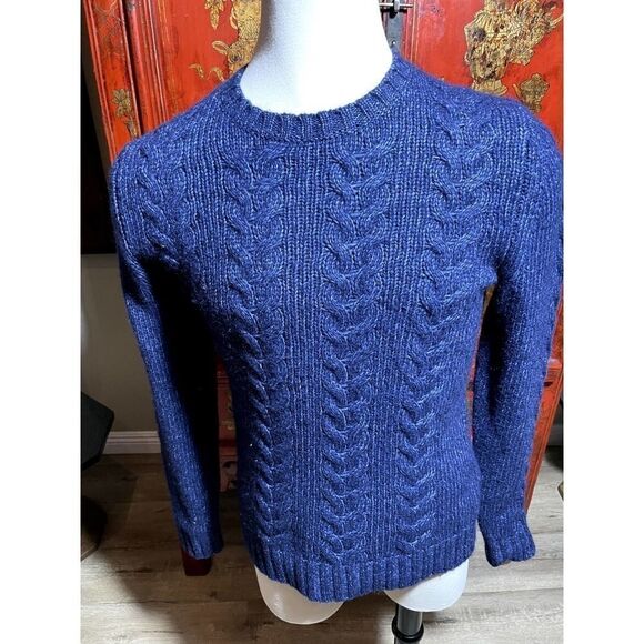 Banana Republic Blue Crew Neck Knit Sweater - M